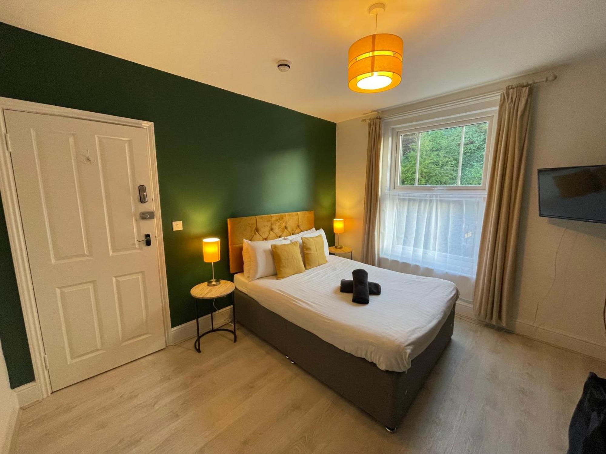 Rooms In City Centre House With Kitchen, Lounge, Garden 입스위치 외부 사진